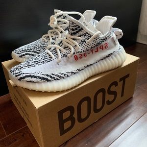 BRAND NEW Yeezy Boost 350 V2
